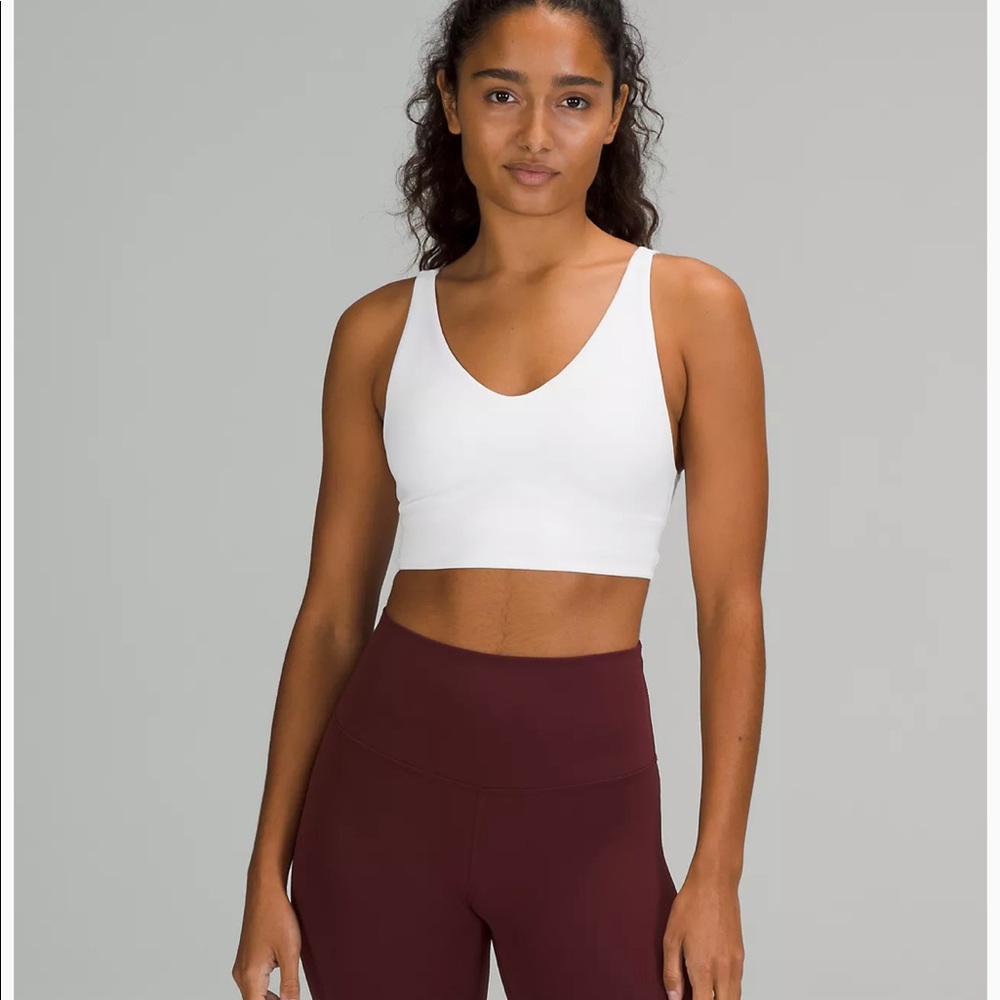 NWT Lululemon White In Alignment Longline Bra Sports bra Light Support  size 6